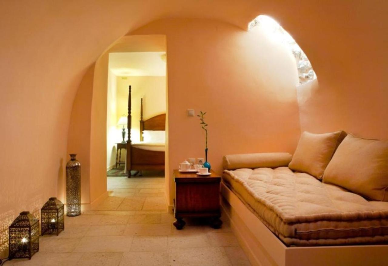 Petritis Guesthouse ออยติลอน ภายนอก รูปภาพ